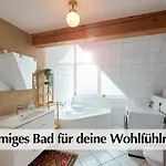 Appartamento Helle 72qm Maisonette Altbau Im Herzen Erfurts Mit Kingsize Bett, 45 Zoll Smart-tv, Nobilia Kueche, 150mbts Wlan - Nur Ein Kurzer Spaziergang Zur Kraemerbruecke - Kostenlose Parkplaetze In Laufentfernung - Ausgewaehlte Empfehlungen Fuer Erfur Erfurt