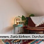 Helle 72qm Maisonette Altbau Im Herzen Erfurts Mit Kingsize Bett, 45 Zoll Smart-tv, Nobilia Kueche, 150mbts Wlan - Nur Ein Kurzer Spaziergang Zur Kraemerbruecke - Kostenlose Parkplaetze In Laufentfernung - Ausgewaehlte Empfehlungen Fuer Erfur Appartamento