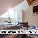Helle 72qm Maisonette Altbau Im Herzen Erfurts Mit Kingsize Bett, 45 Zoll Smart-tv, Nobilia Kueche, 150mbts Wlan - Nur Ein Kurzer Spaziergang Zur Kraemerbruecke - Kostenlose Parkplaetze In Laufentfernung - Ausgewaehlte Empfehlungen Fuer Erfur Appartamento
