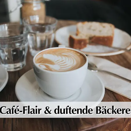 Helle 72qm Maisonette Altbau Im Herzen Erfurts Mit Kingsize Bett, 45 Zoll Smart-tv, Nobilia Kueche, 150mbts Wlan - Nur Ein Kurzer Spaziergang Zur Kraemerbruecke - Kostenlose Parkplaetze In Laufentfernung - Ausgewaehlte Empfehlungen Fuer Erfur Διαμέρισμα *